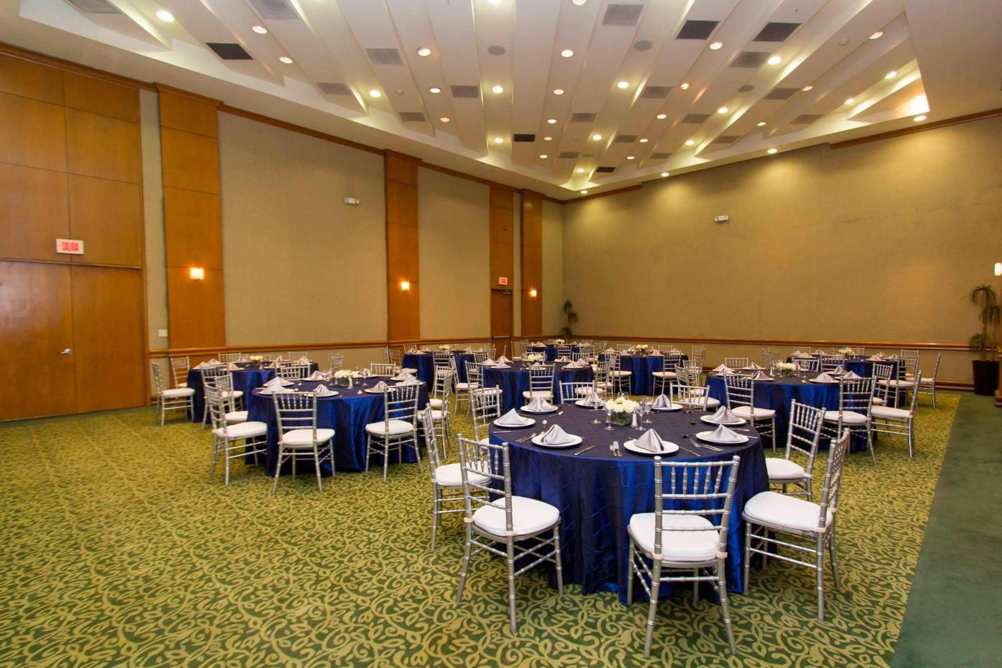 Courtyard Monterrey San Jeronimo Hotell Exteriör bild